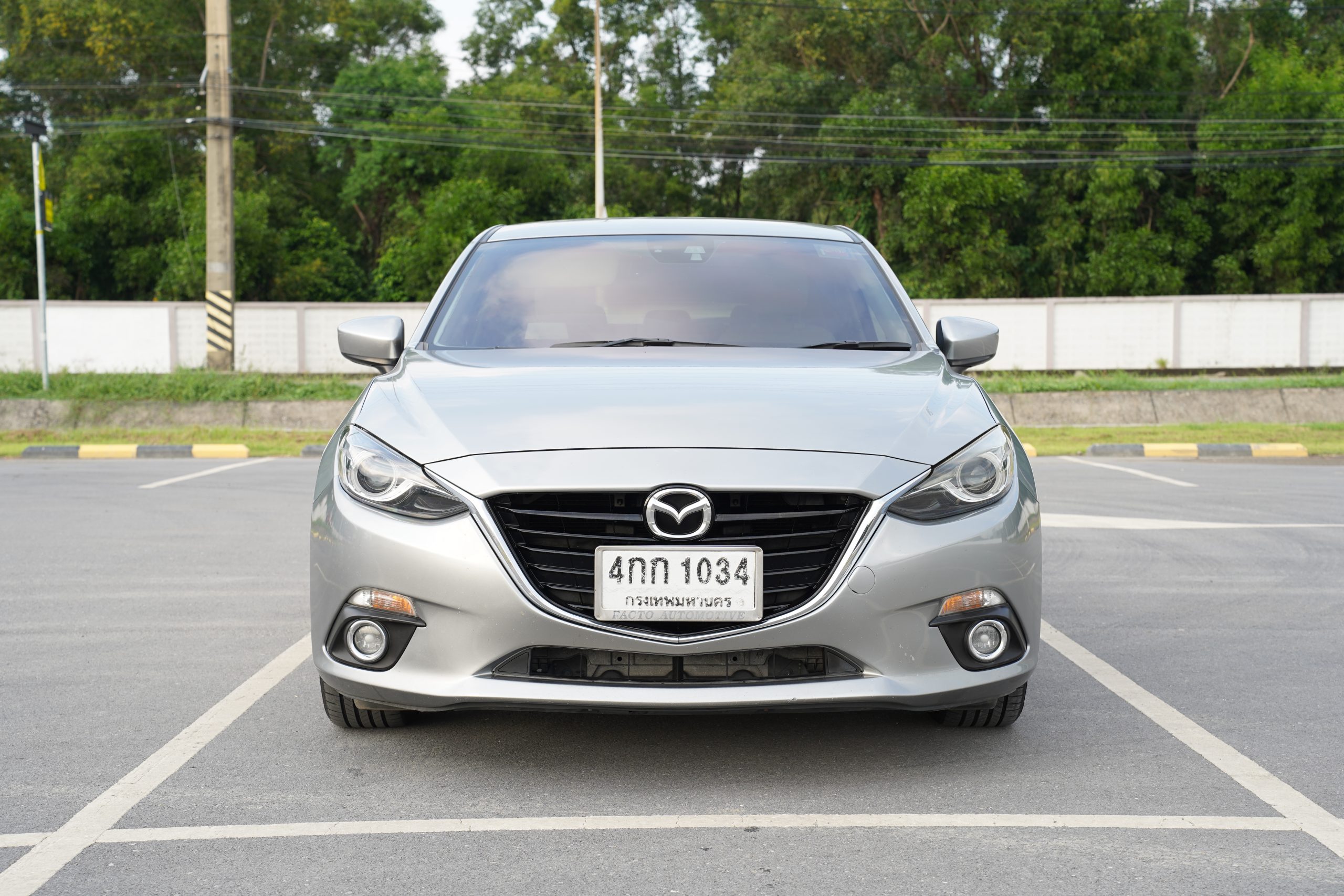2015 Mazda 3 2.0s Sports Hatchback ปี 2015 - Image 3