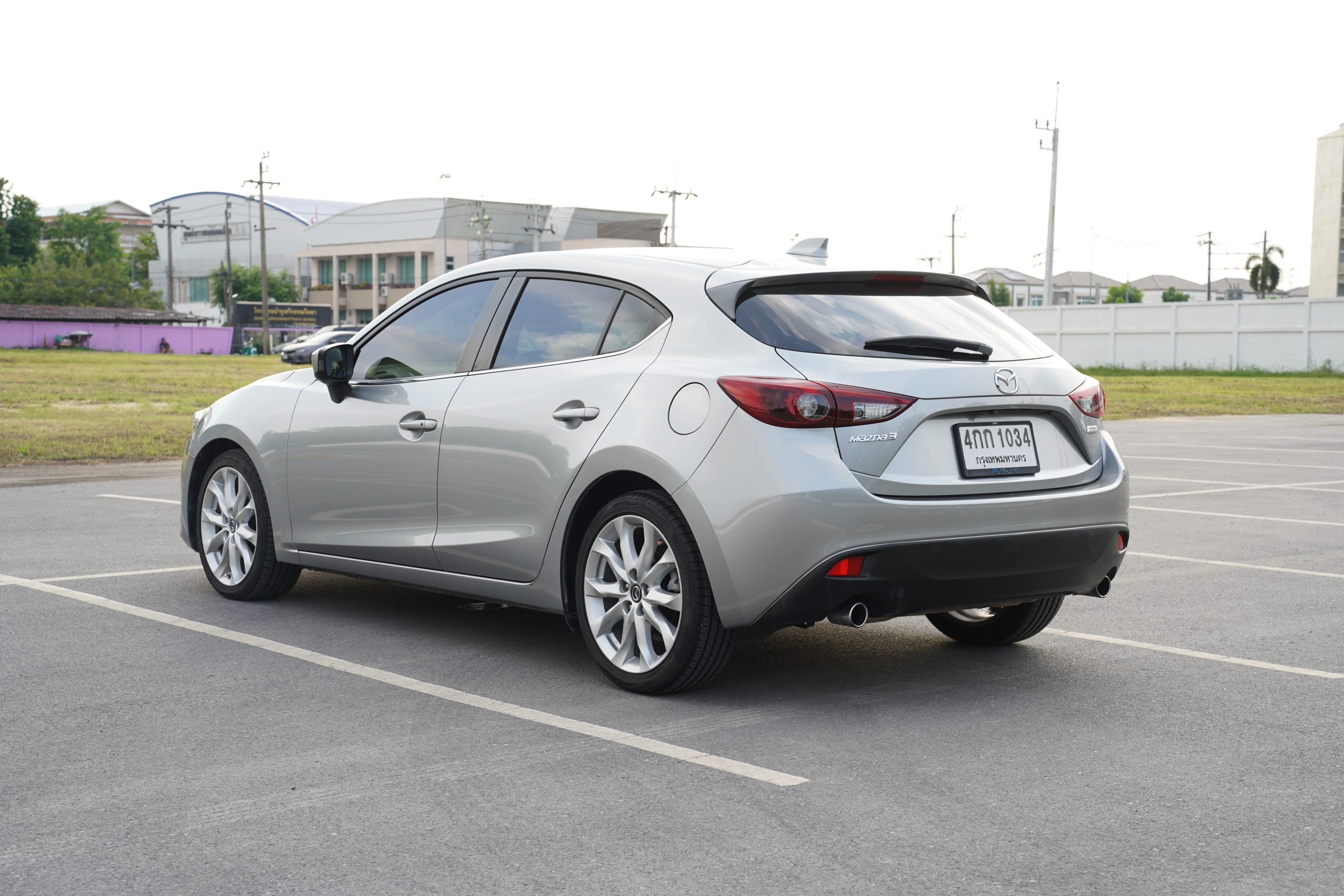 2015 Mazda 3 2.0s Sports Hatchback ปี 2015 - Image 6