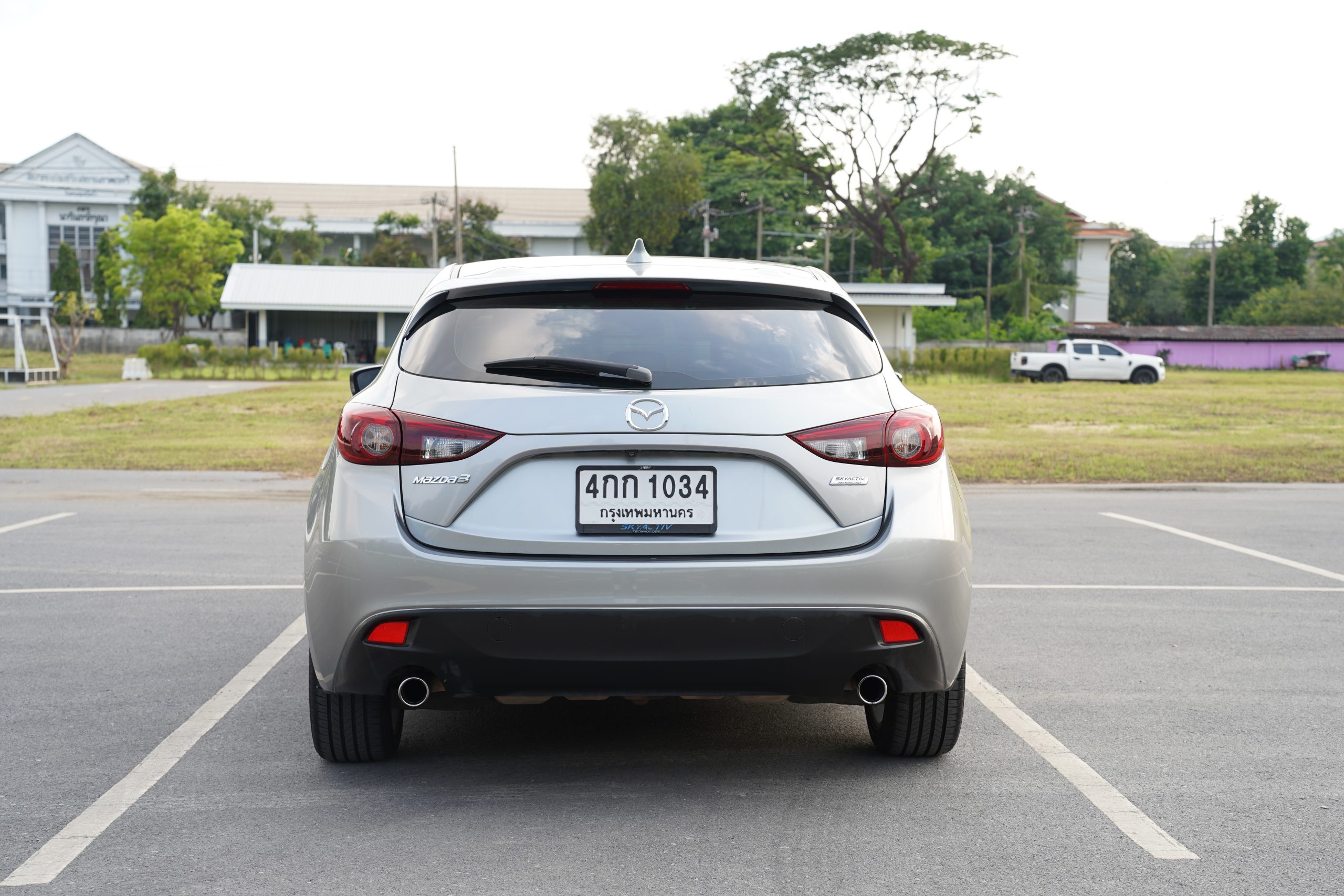 2015 Mazda 3 2.0s Sports Hatchback ปี 2015 - Image 7