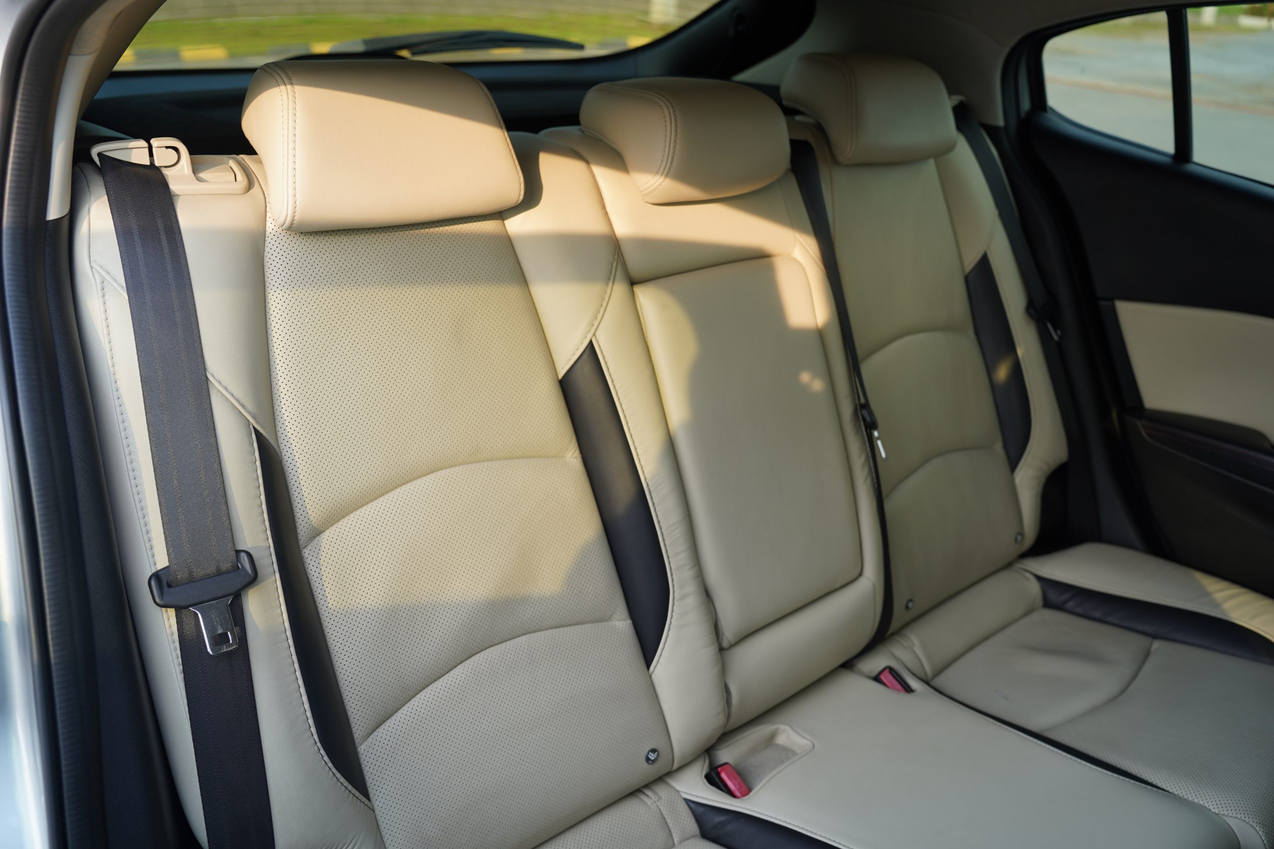 2015 Mazda 3 2.0s Sports Hatchback ปี 2015 - Image 15
