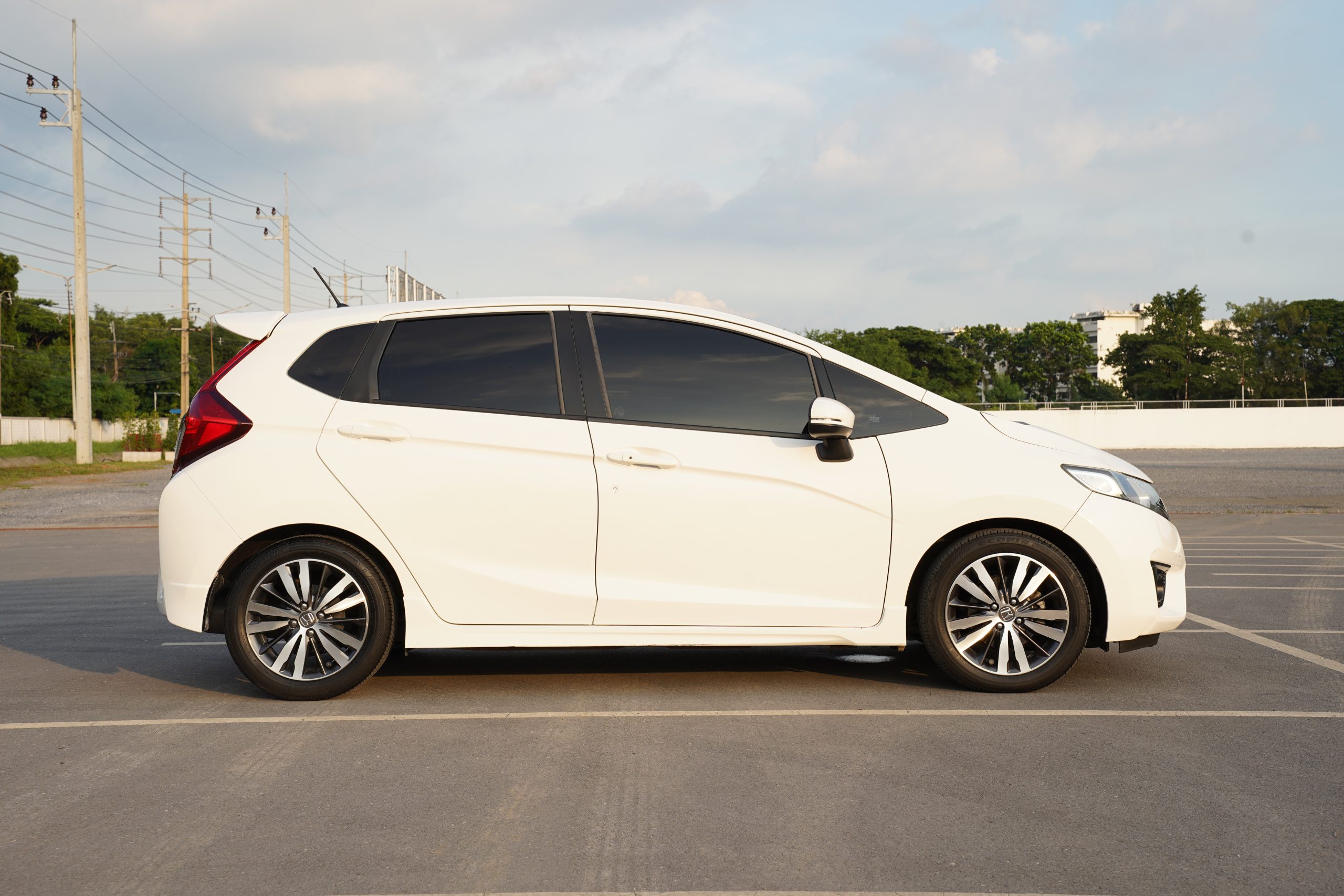 2015 Honda Jazz GK รุ่น SV - Image 10