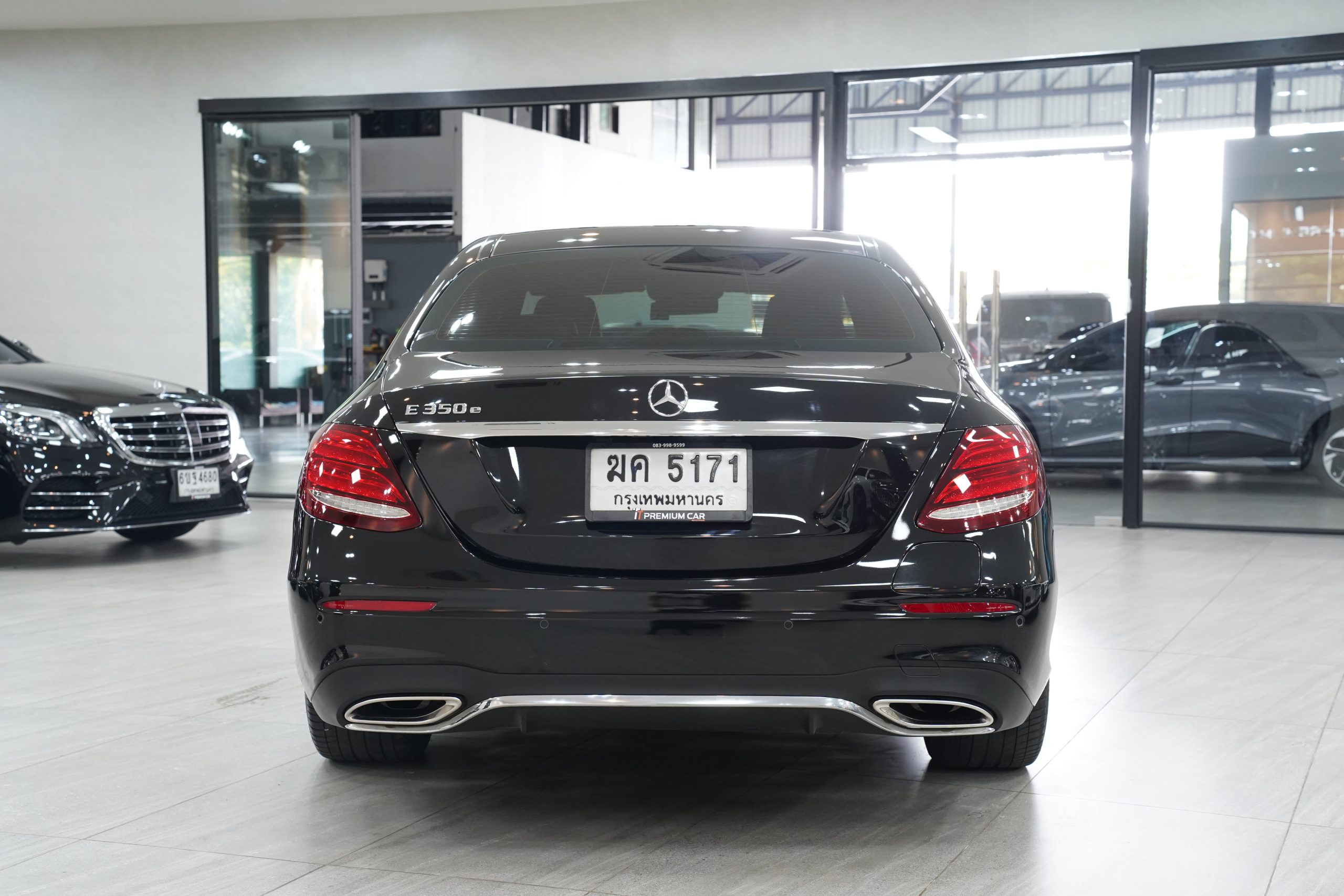 2019 Mercedes-Benz E350e AMG Dynamic (W213) - Image 7