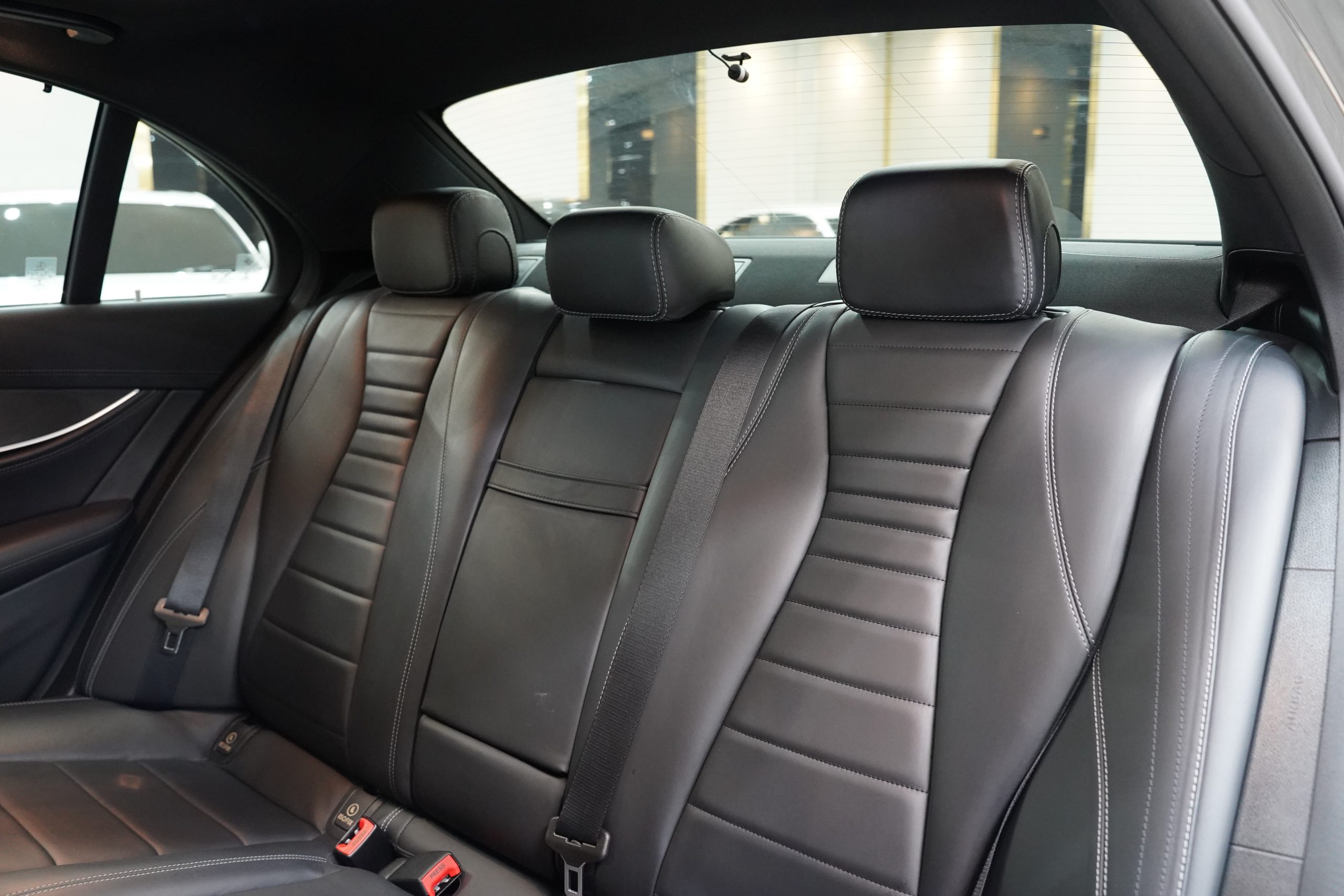 2019 Mercedes-Benz E350e AMG Dynamic (W213) - Image 14