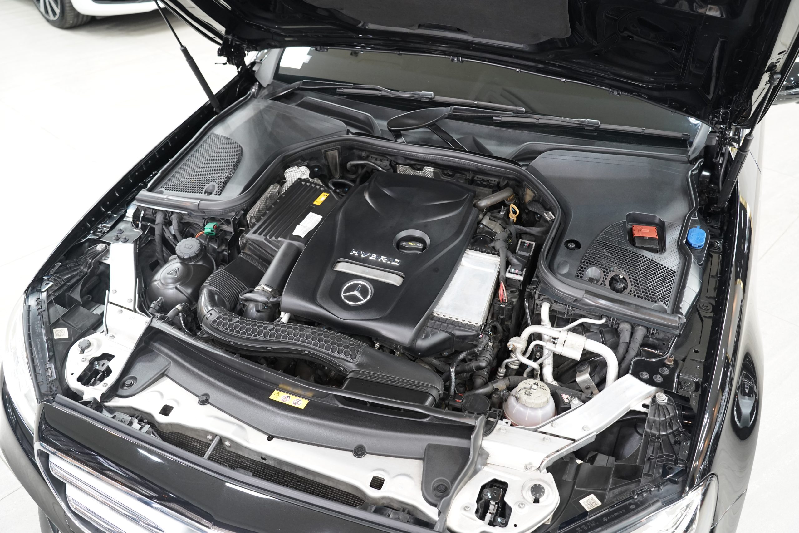 2019 Mercedes-Benz E350e AMG Dynamic (W213) - Image 21