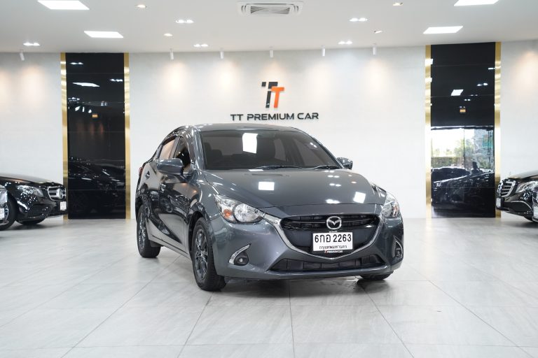 2017 MAZDA 2 High Connect Sedan